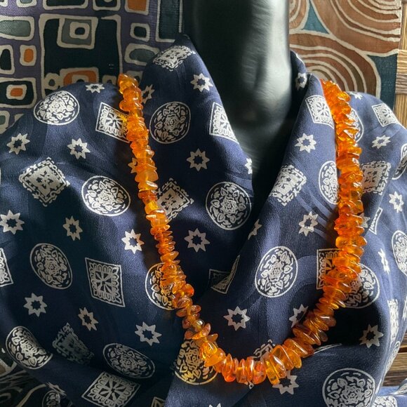 Vintage Genuine Baltic Amber Beaded Loop Necklace, Honey Butterscotch, Opera 22” - Picture 3 of 11